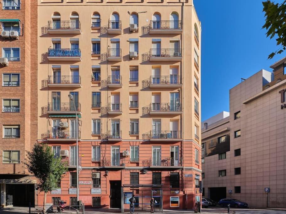 New Retiro Recien Reformado 10 Min En Metro A Sol, Hasta Seis Personas Apartment Madrid Exterior photo