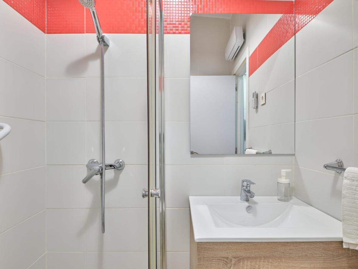 New Retiro Recien Reformado 10 Min En Metro A Sol, Hasta Seis Personas Apartment Madrid Exterior photo